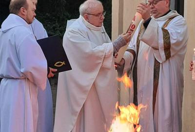 svěcení velikonoční svíce v Táboře